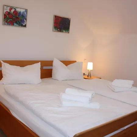 아파트 Brise Neubauvilla Elbflorenz App 16 제바트헤링스도르프