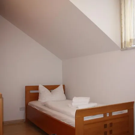 Brise Neubauvilla Elbflorenz App 16 *